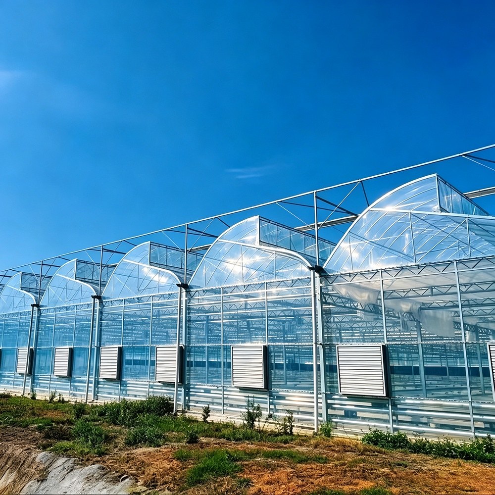 Multi-span greenhouse side louvre ventilation panels